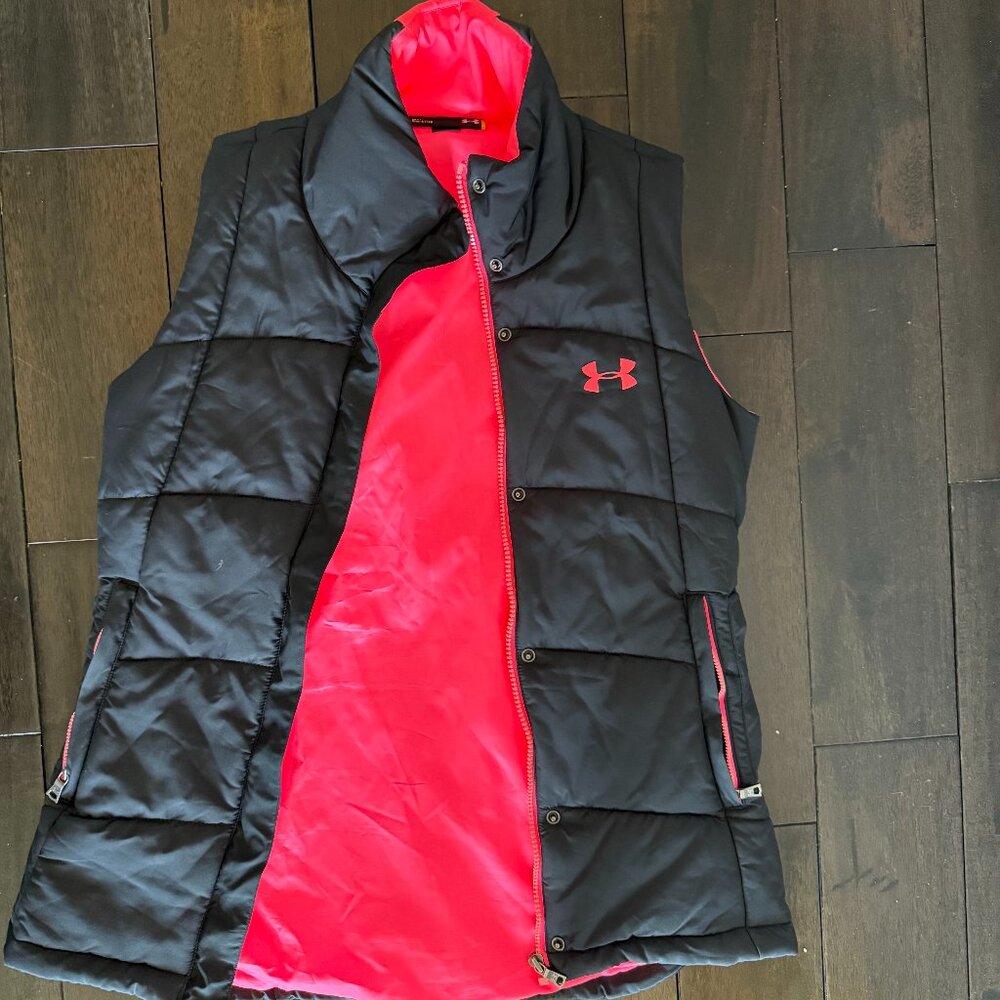 Like New Under Armour Women's Vest Black/Pink Sz S